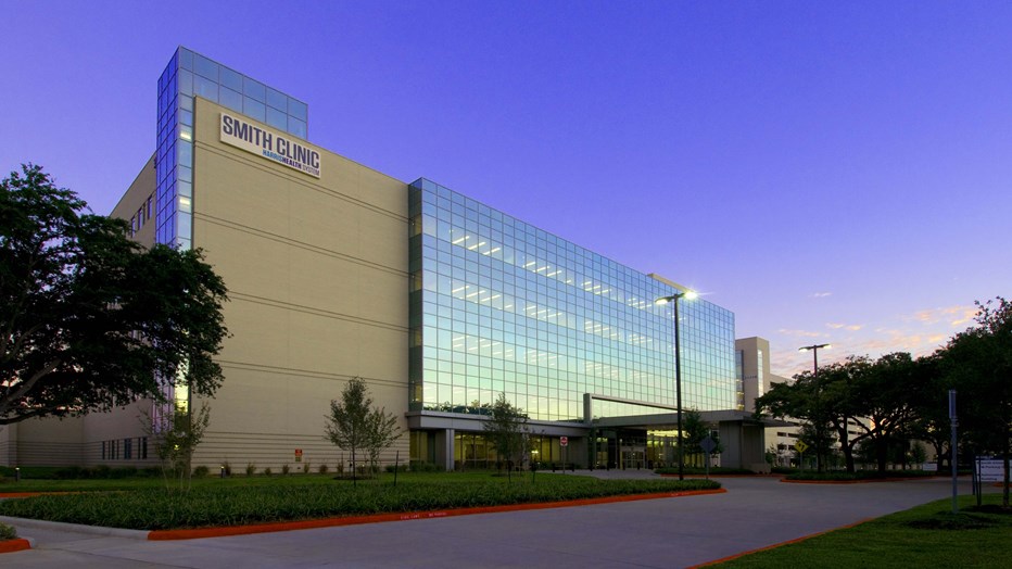 Smith Clinic and Attwell Radiation Therapy Center and Parking Garage Smith Clinic and Attwell Radiation Therapy Center and Parking Garage