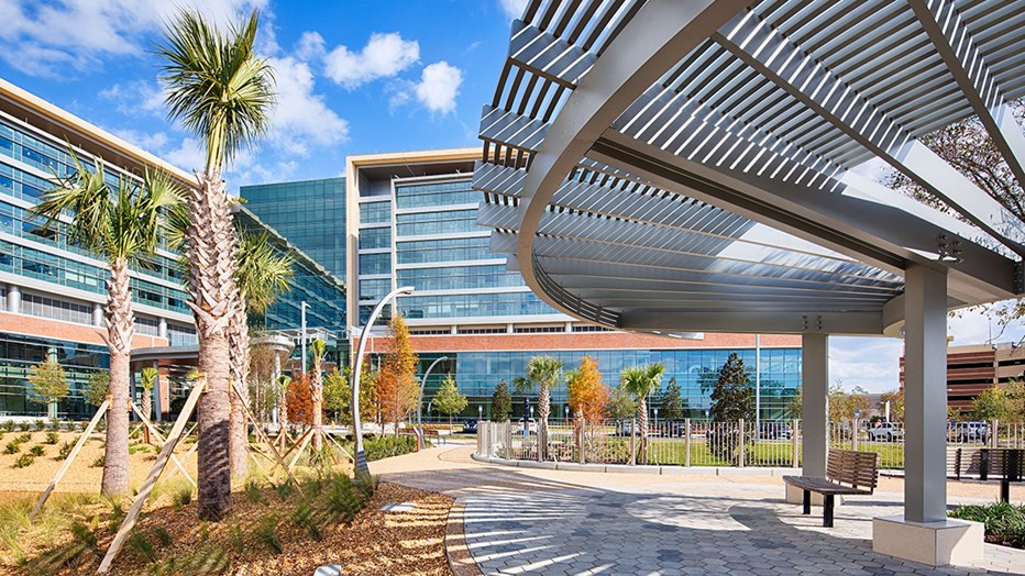 UF Health Shands Cardiovascular/Neuroscience Hospital Expansion  (Photo Credit: Chad Baumer Photography) UF Health Shands Cardiovascular/Neuroscience Hospital Expansion  (Photo Credit: Chad Baumer Photography)
