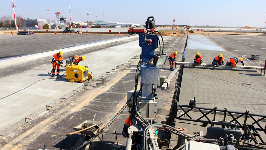 Concrete pavement works Concrete pavement works