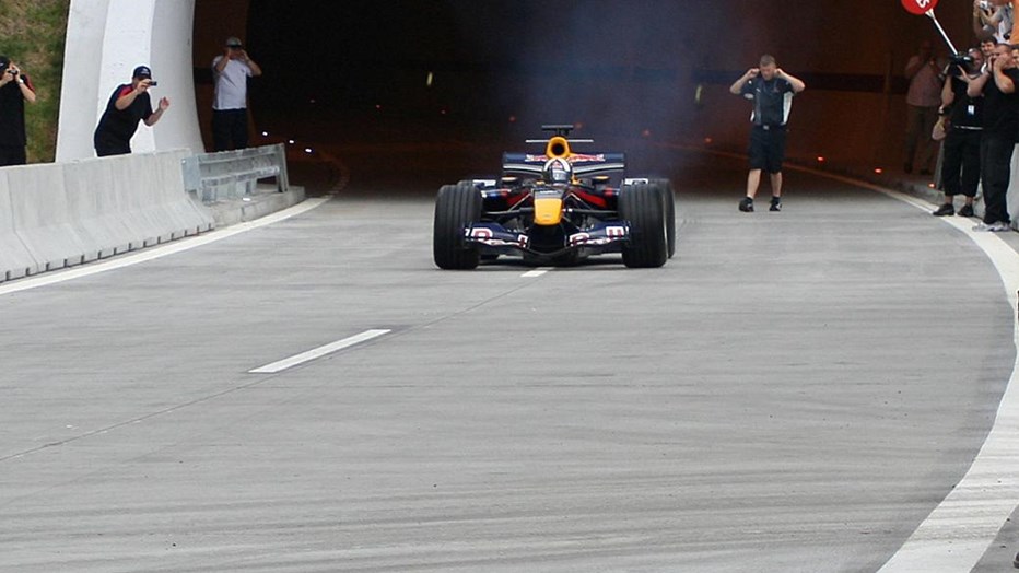 Tunnel Sitina 4 Tunnel Sitina 4