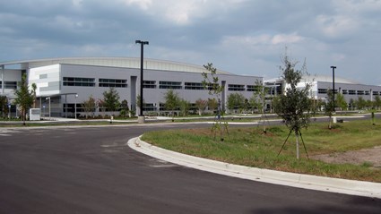 Gainesville Regional Utilities wanted a larger, more centrally located complex that would house 425 employees spanning several departments under one roof. Skanska delivered a highly sustainable, updated operations center with the modern technology, flexible work areas and functional space to enable GRU to more efficiently serve its customers. 