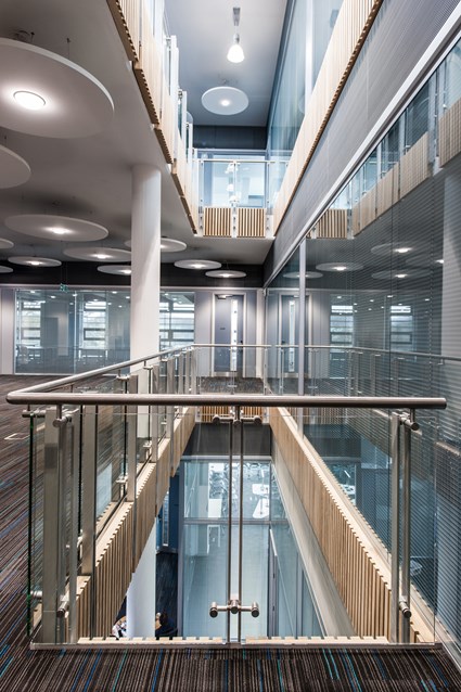 Open floor spaces allow the whole building to benefit from natural light