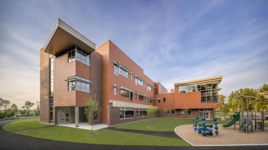 The Bancroft school community was excited to witness their future school come together, and Skanska partnered with the Town of Andover to deliver this multi-phased project beyond expectations.  The Bancroft school community was excited to witness their future school come together, and Skanska partnered with the Town of Andover to deliver this multi-phased project beyond expectations.