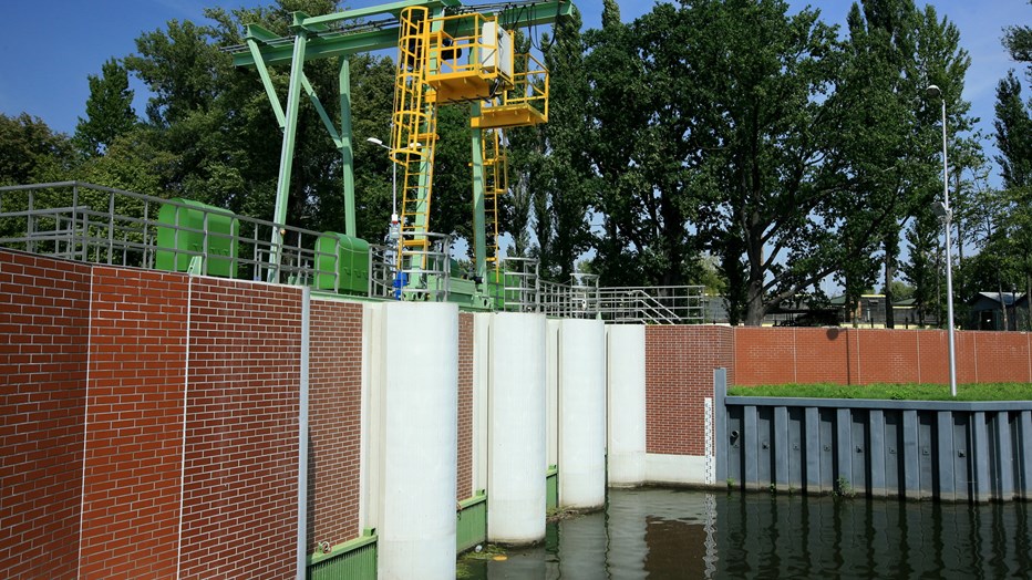 Flood protection facility for Młynówka, Opole  Flood protection facility for Młynówka, Opole