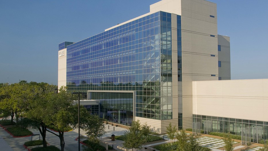 Smith Clinic and Attwell Radiation Therapy Center and Parking Garage Smith Clinic and Attwell Radiation Therapy Center and Parking Garage